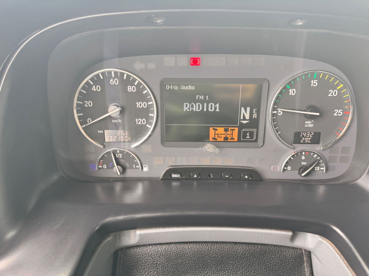 Autocisterna Mercedes-Benz Actros 2541 Tankwagen: foto 13