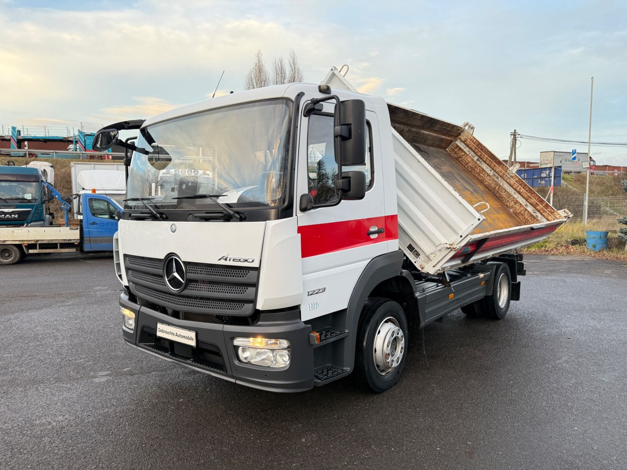 Mercedes-Benz Atego 1223 Kipper 65 km - Kravas automašīna pašizgāzējs: foto 2 Mercedes-Benz Atego 1223 Kipper 65 km - Kravas automašīna pašizgāzējs: foto 2