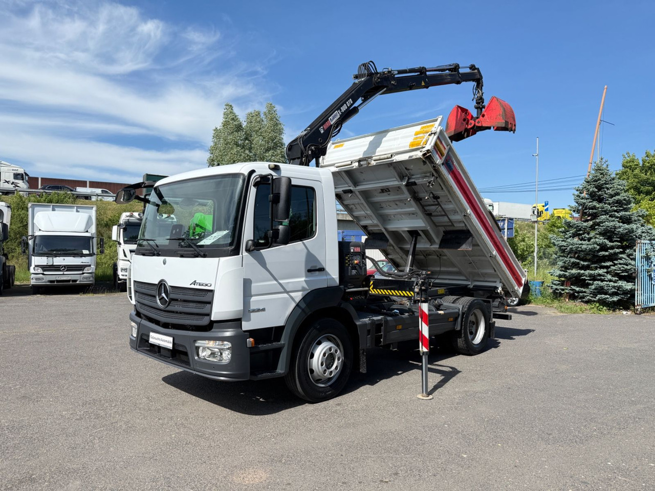 Mercedes-Benz Atego 1224 mit Kipper Kran - Kravas automašīna pašizgāzējs, Kravas auto ar manipulatoru: foto 5 Mercedes-Benz Atego 1224 mit Kipper Kran - Kravas automašīna pašizgāzējs, Kravas auto ar manipulatoru: foto 5