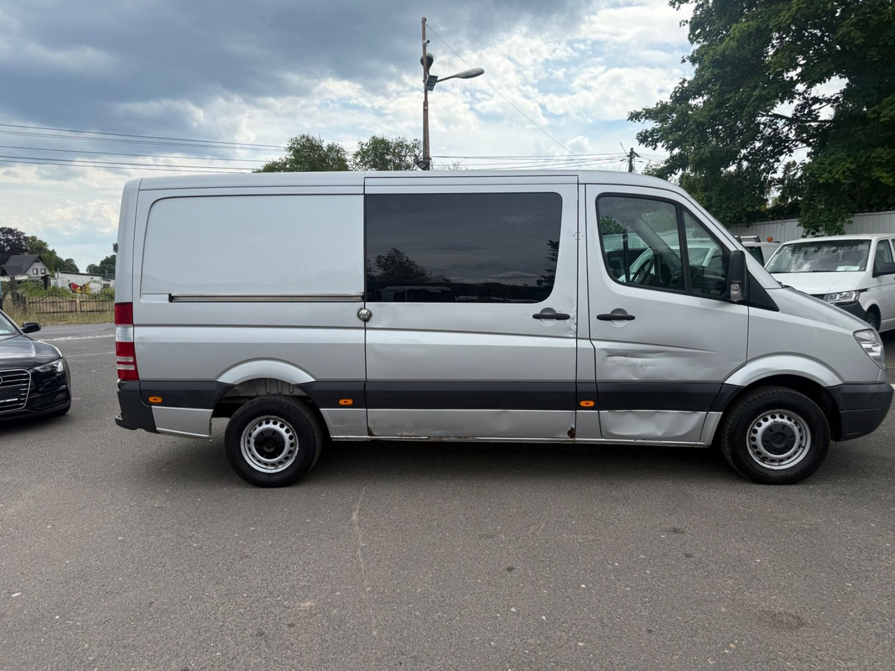 Mercedes-Benz Sprinter II Kasten 219 CDI Automatik - Mazs furgons: foto 4 Mercedes-Benz Sprinter II Kasten 219 CDI Automatik - Mazs furgons: foto 4