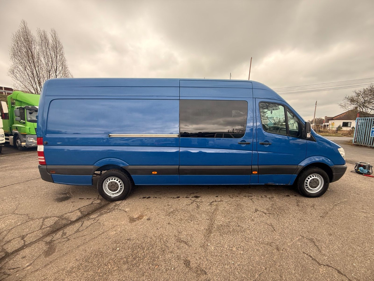 Mercedes-Benz Sprinter II Kasten 313 CDI - Kravas mikroautobuss: foto 3 Mercedes-Benz Sprinter II Kasten 313 CDI - Kravas mikroautobuss: foto 3