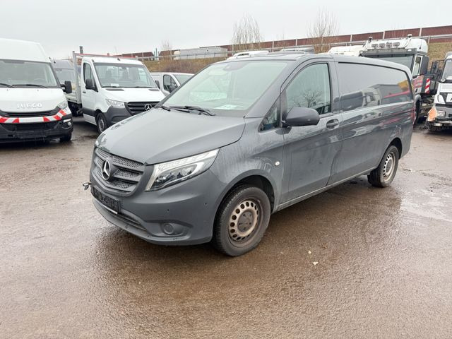 Mercedes-Benz Vito Kasten 119 4x4 Lang Motorschaden - Mazs furgons: foto 3 Mercedes-Benz Vito Kasten 119 4x4 Lang Motorschaden - Mazs furgons: foto 3