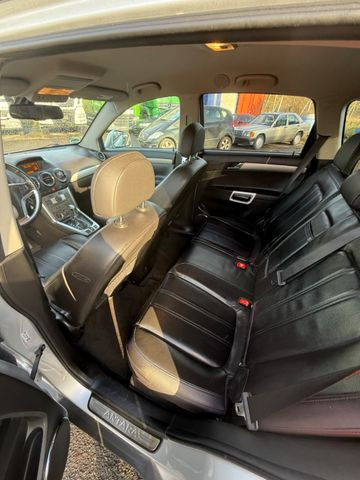 Sedans Opel Antara Cosmo 4x4: foto 11