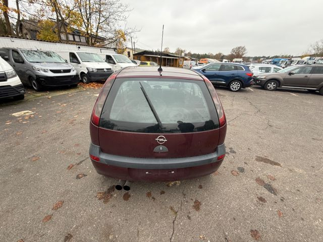 Opel Corsa 1.4 16V Elegance - Sedans: foto 5 Opel Corsa 1.4 16V Elegance - Sedans: foto 5