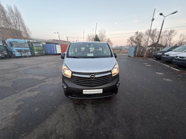 Opel Vivaro - Mazs furgons: foto 1 Opel Vivaro - Mazs furgons: foto 1