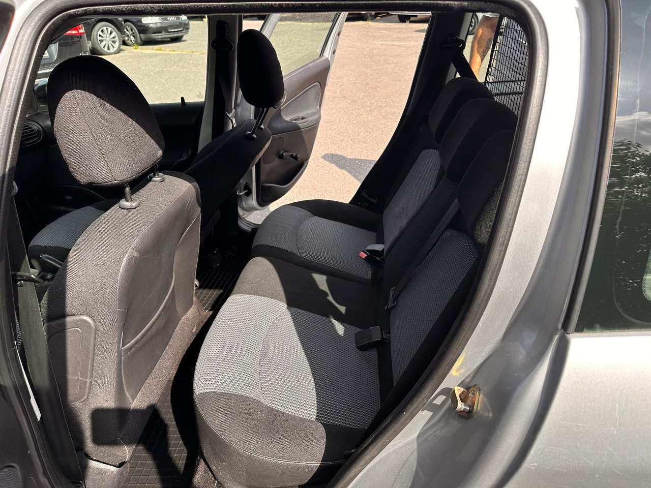 Universālis Peugeot 206 SW Grand Filou Cool: foto 12