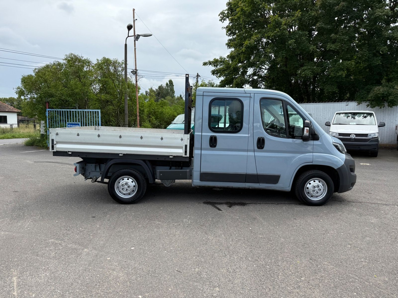 Peugeot Boxer Pritsche Doka. 333 L2 BlueHDi 110 - Automašīna ar kravas platformu: foto 3 Peugeot Boxer Pritsche Doka. 333 L2 BlueHDi 110 - Automašīna ar kravas platformu: foto 3