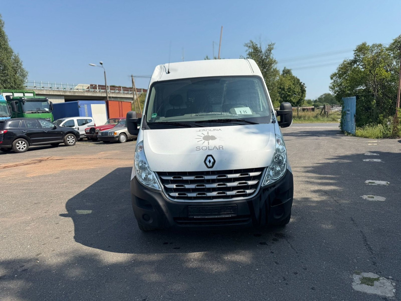 Renault Master L2H2 HKa 3,3t - Mazs furgons: foto 2 Renault Master L2H2 HKa 3,3t - Mazs furgons: foto 2