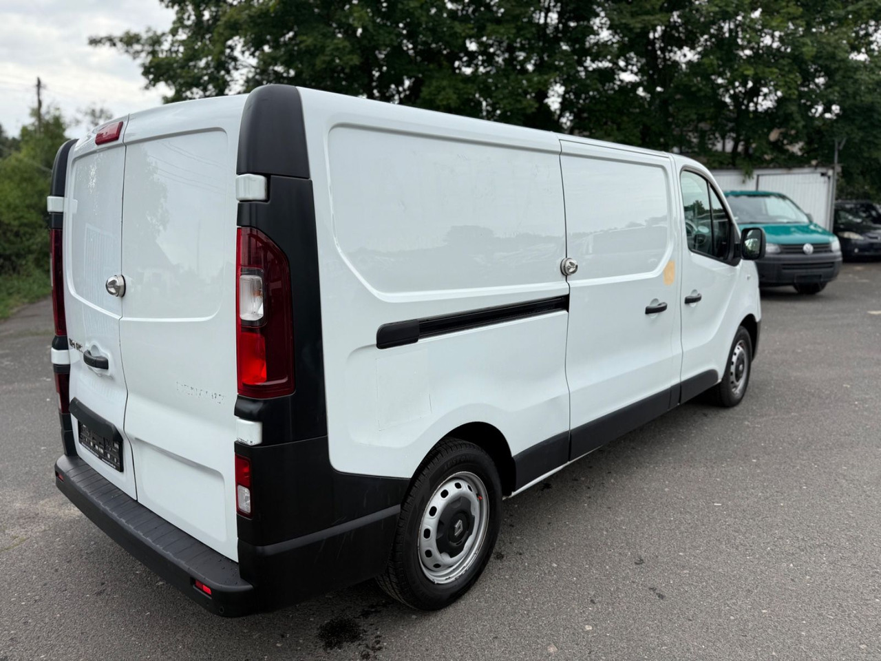 Renault Trafic Kasten . nur Export only Export !! - Mazs furgons: foto 4 Renault Trafic Kasten . nur Export only Export !! - Mazs furgons: foto 4