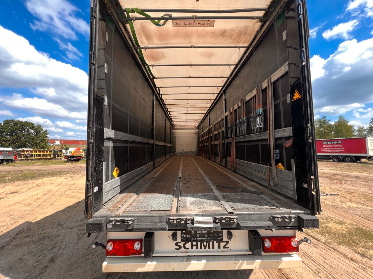 Schmitz Cargobull SCB S3T - Tenta puspiekabe: foto 4 Schmitz Cargobull SCB S3T - Tenta puspiekabe: foto 4