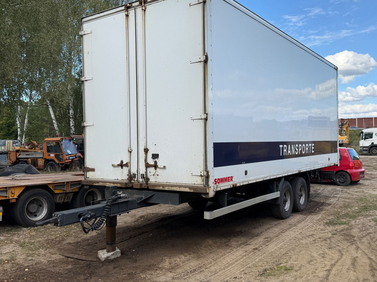 Sommer ZG 10 TP Durchladesystem - Piekabe slēgtā virsbūve: foto 4 Sommer ZG 10 TP Durchladesystem - Piekabe slēgtā virsbūve: foto 4