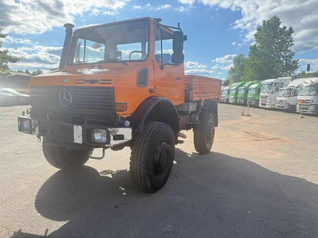 Unimog 2100 4x4 - Bortu kravas automašīna/ Platforma: foto 3 Unimog 2100 4x4 - Bortu kravas automašīna/ Platforma: foto 3