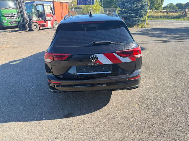 Volkswagen Golf VIII Variant R-Line Wasserschaden - Universālis: foto 4 Volkswagen Golf VIII Variant R-Line Wasserschaden - Universālis: foto 4