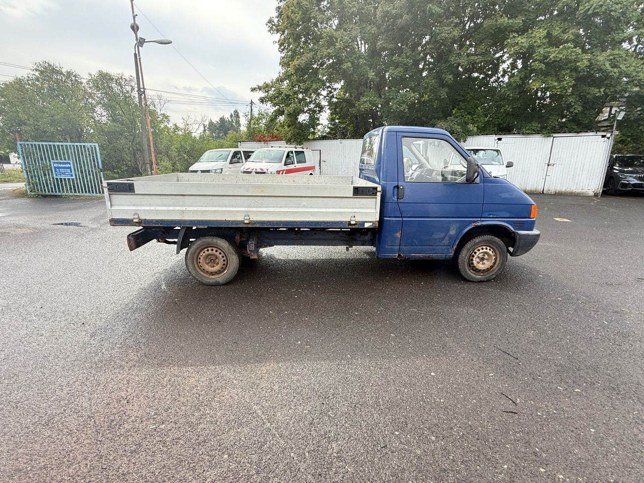 Volkswagen T4 2.5 TDI - Automašīna ar kravas platformu: foto 5 Volkswagen T4 2.5 TDI - Automašīna ar kravas platformu: foto 5