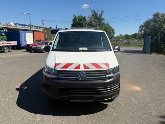Volkswagen T6 Transporter Kasten-mixto 4x4 - Mazs furgons: foto 1 Volkswagen T6 Transporter Kasten-mixto 4x4 - Mazs furgons: foto 1