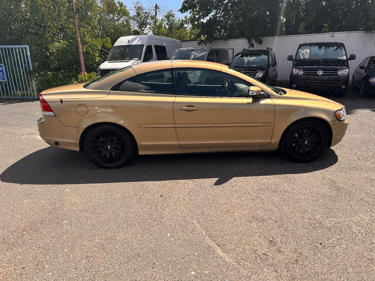 Volvo C70 Cabriolet 2.4 Kinetic Benzin/Flüssiggas - Vieglā automašīna: foto 4 Volvo C70 Cabriolet 2.4 Kinetic Benzin/Flüssiggas - Vieglā automašīna: foto 4