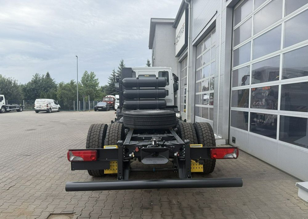 Iveco EuroCargo CNG - Šasija kravas automašīna: foto 4 Iveco EuroCargo CNG - Šasija kravas automašīna: foto 4