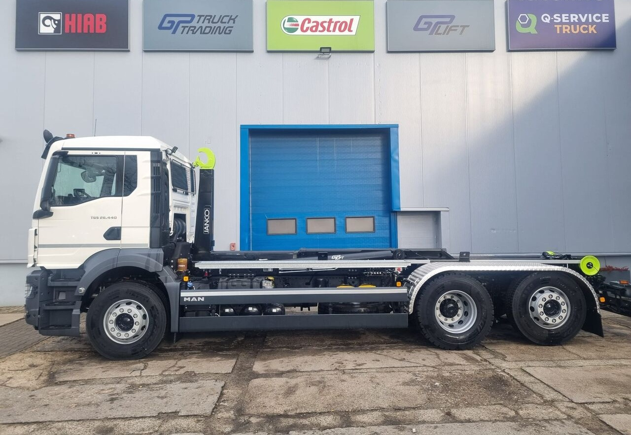 MAN TGS 26.360 - Pacēlājs ar āķi: foto 1 MAN TGS 26.360 - Pacēlājs ar āķi: foto 1