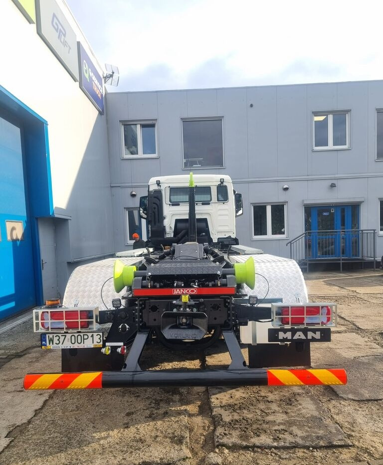 MAN TGS 26.360 - Pacēlājs ar āķi: foto 3 MAN TGS 26.360 - Pacēlājs ar āķi: foto 3