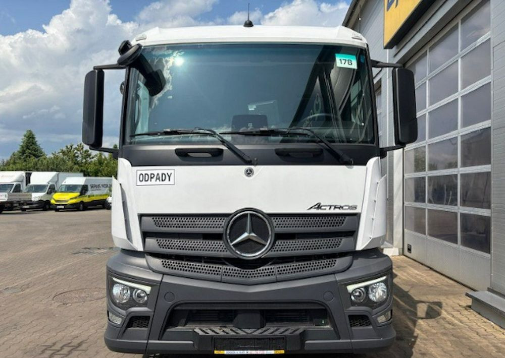 Mercedes-Benz Actros - Atkritumu vedējs: foto 2 Mercedes-Benz Actros - Atkritumu vedējs: foto 2