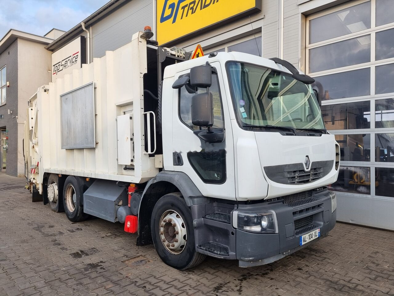 Renault Premium CNG - Atkritumu vedējs: foto 2 Renault Premium CNG - Atkritumu vedējs: foto 2