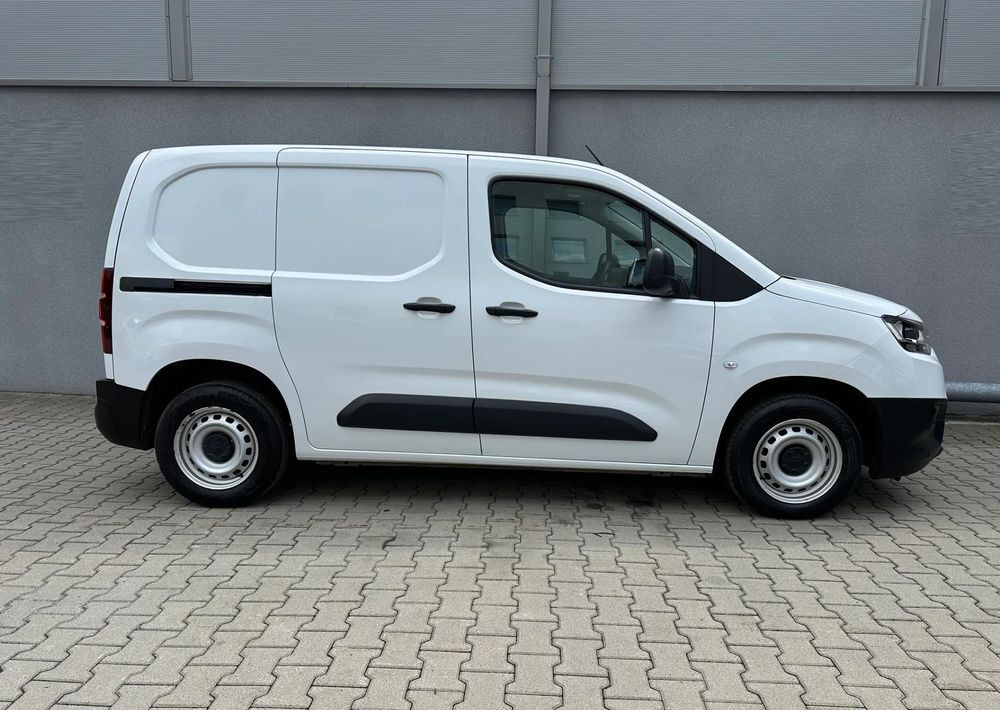 Toyota PROACE City - Mazs furgons: foto 3 Toyota PROACE City - Mazs furgons: foto 3