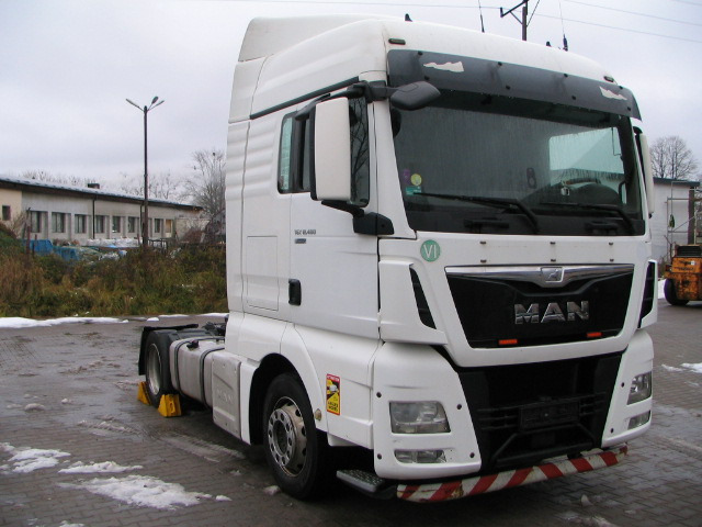 MAN TGX 18.480 / LOW DECK / ENGINE DAMAGE. - Vilcējs: foto 1 MAN TGX 18.480 / LOW DECK / ENGINE DAMAGE. - Vilcējs: foto 1