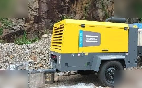 ATLAS COPCO 300 CFM - Gaisa kompresors: foto 1 ATLAS COPCO 300 CFM - Gaisa kompresors: foto 1