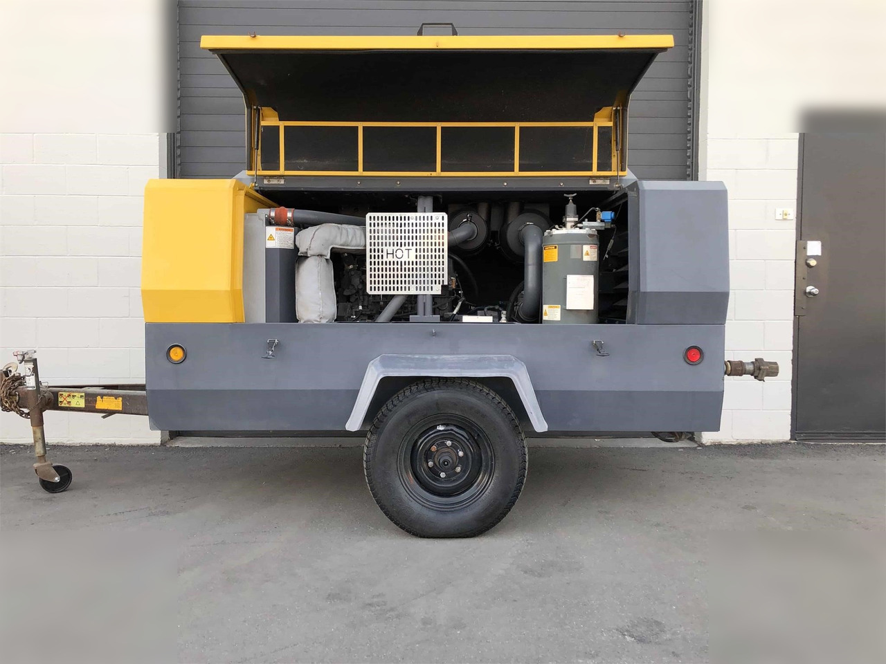 ATLAS COPCO 450 CFM - Gaisa kompresors: foto 3 ATLAS COPCO 450 CFM - Gaisa kompresors: foto 3