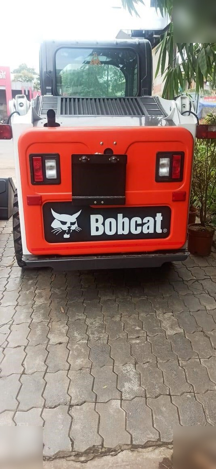 BOBCAT S450 - Kompaktiekrāvējs: foto 5 BOBCAT S450 - Kompaktiekrāvējs: foto 5