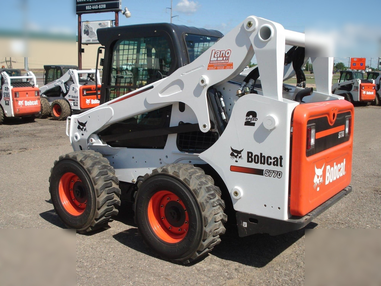BOBCAT S770 - Kompaktiekrāvējs: foto 4 BOBCAT S770 - Kompaktiekrāvējs: foto 4