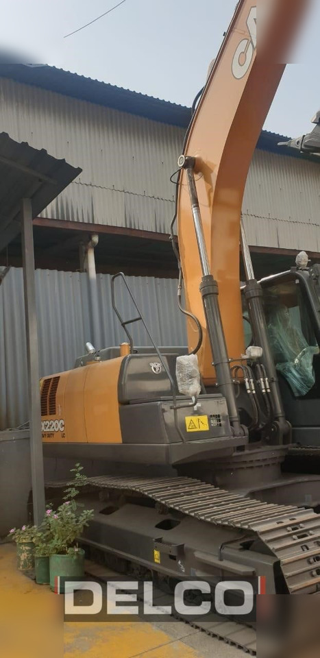 CASE CX220C LC - Kāpurķēžu ekskavators: foto 2 CASE CX220C LC - Kāpurķēžu ekskavators: foto 2