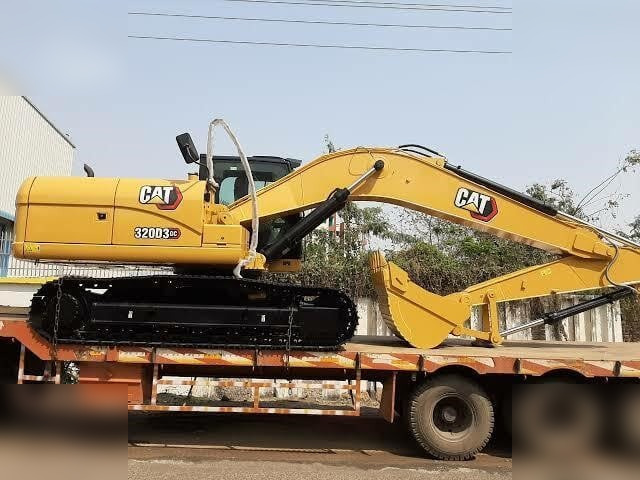 CATERPILLAR 320D3GC - Kāpurķēžu ekskavators: foto 4 CATERPILLAR 320D3GC - Kāpurķēžu ekskavators: foto 4