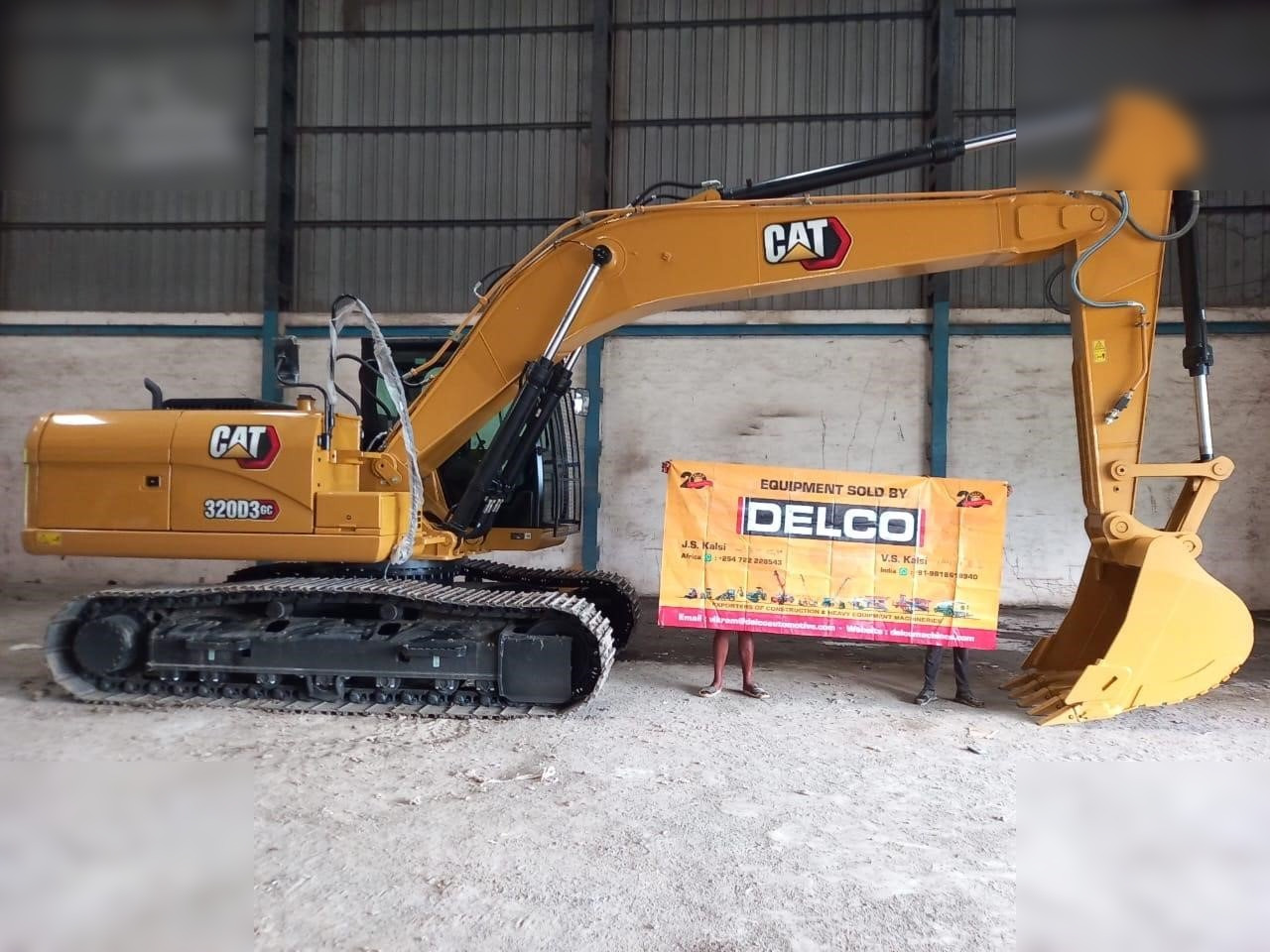 CATERPILLAR 320D3GC - Kāpurķēžu ekskavators: foto 2 CATERPILLAR 320D3GC - Kāpurķēžu ekskavators: foto 2