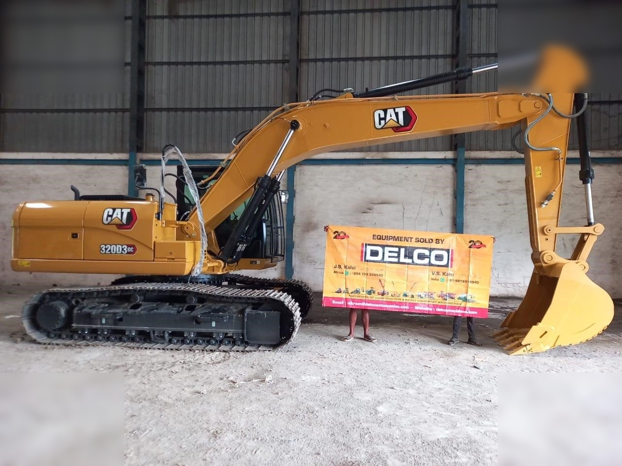 CATERPILLAR 320D3GC - Kāpurķēžu ekskavators: foto 2 CATERPILLAR 320D3GC - Kāpurķēžu ekskavators: foto 2