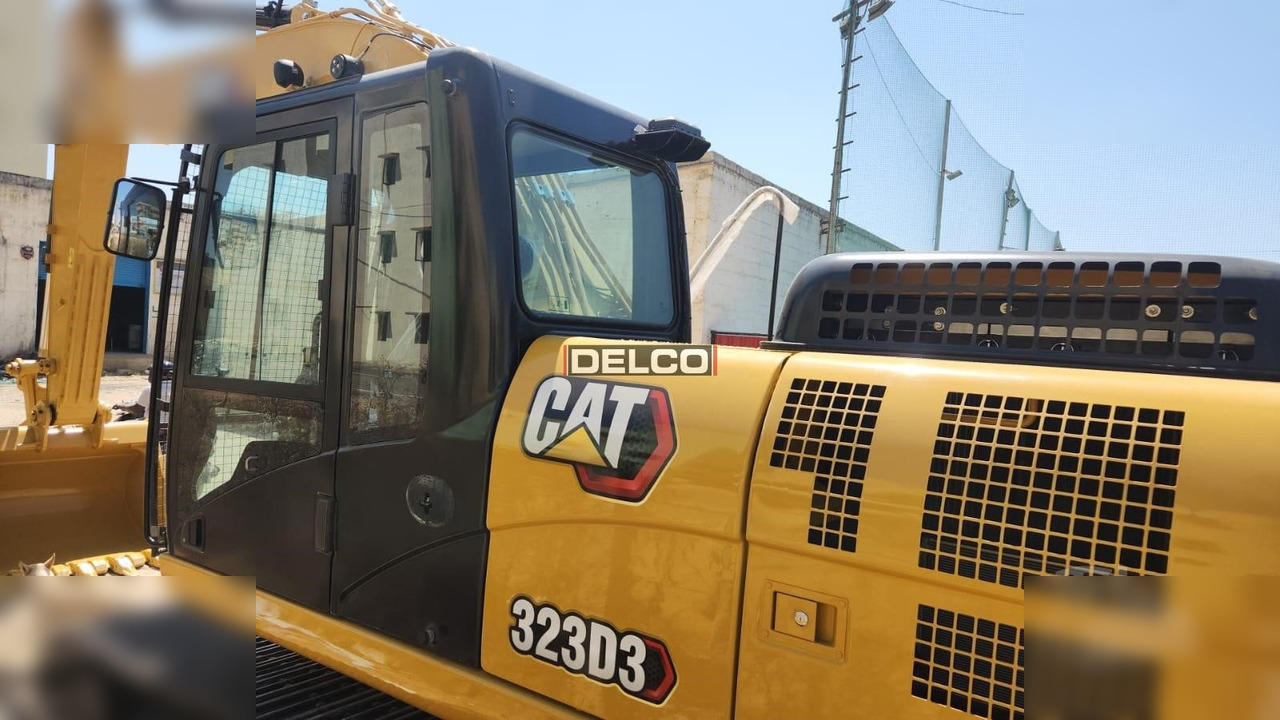 CATERPILLAR 323D3 - Kāpurķēžu ekskavators: foto 5 CATERPILLAR 323D3 - Kāpurķēžu ekskavators: foto 5