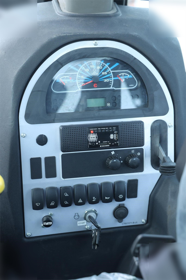 Jaunā Ekskavators-iekrāvējs DELCO XP95 PLUS: foto 14
