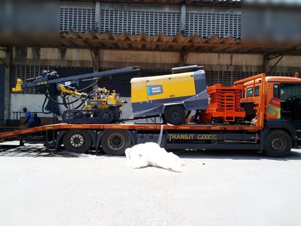 EPIROC AIRROC D40 - Urbšanas mašīna: foto 2 EPIROC AIRROC D40 - Urbšanas mašīna: foto 2