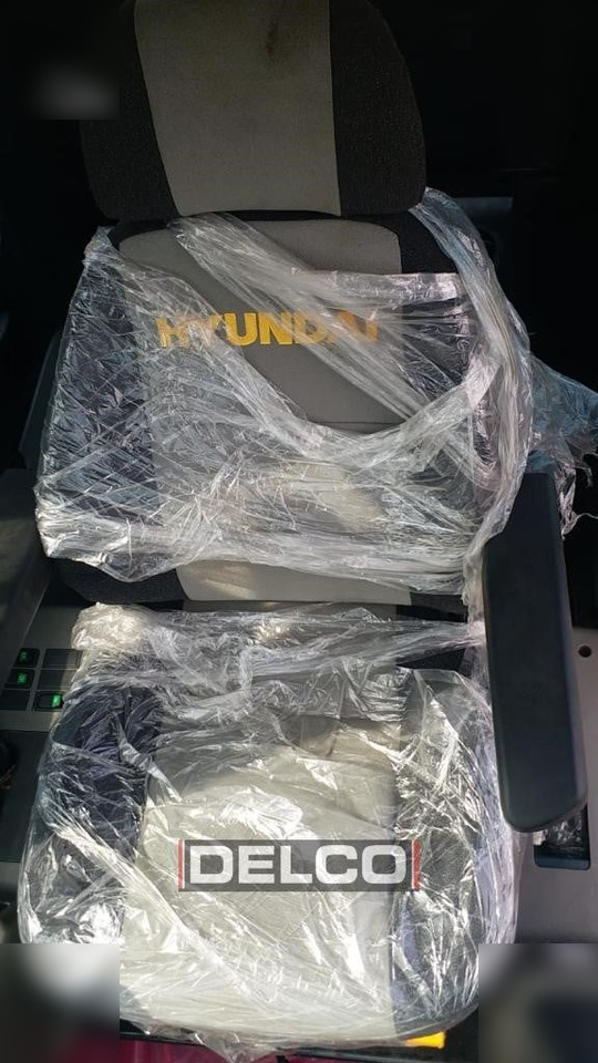 HYUNDAI ROBEX 210 - Kāpurķēžu ekskavators: foto 5 HYUNDAI ROBEX 210 - Kāpurķēžu ekskavators: foto 5