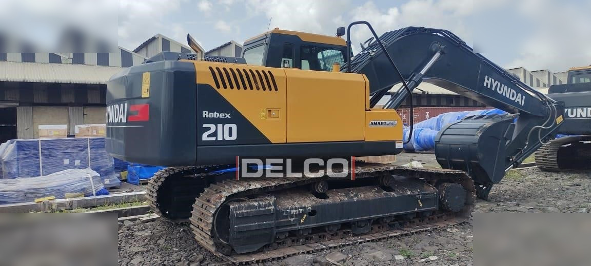 HYUNDAI ROBEX 210 - Kāpurķēžu ekskavators: foto 1 HYUNDAI ROBEX 210 - Kāpurķēžu ekskavators: foto 1
