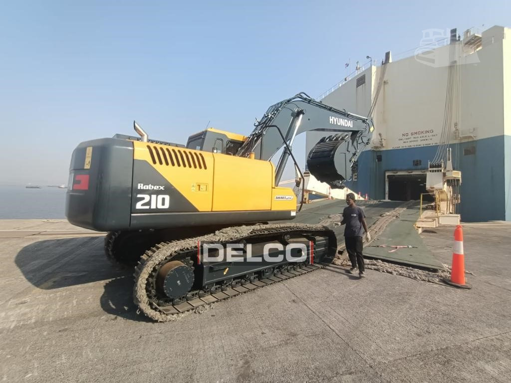 HYUNDAI ROBEX 210 - Kāpurķēžu ekskavators: foto 5 HYUNDAI ROBEX 210 - Kāpurķēžu ekskavators: foto 5