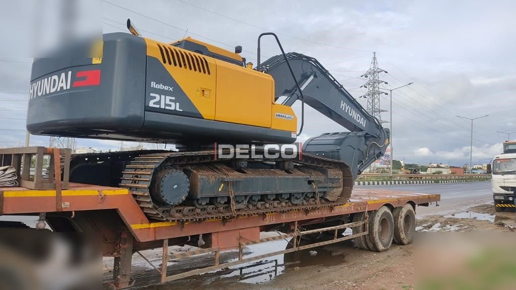 HYUNDAI ROBEX 215L SMART PLUS - Kāpurķēžu ekskavators: foto 3 HYUNDAI ROBEX 215L SMART PLUS - Kāpurķēžu ekskavators: foto 3
