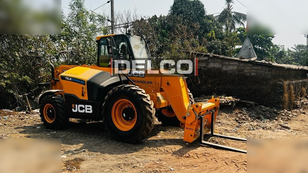 JCB 530-70 - Teleskopiskais iekrāvējs: foto 2 JCB 530-70 - Teleskopiskais iekrāvējs: foto 2