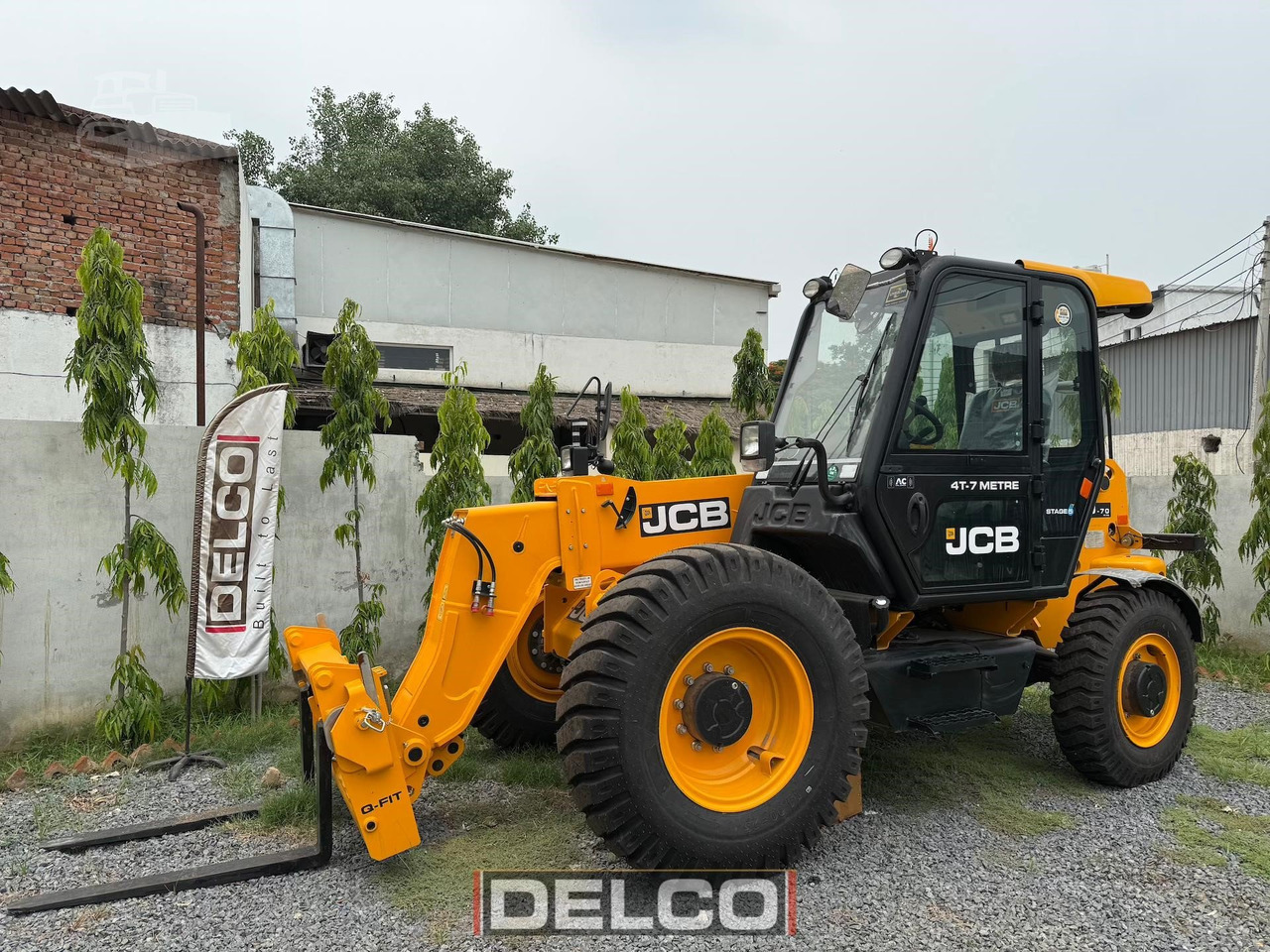 JCB 540-70 - Teleskopiskais iekrāvējs: foto 2 JCB 540-70 - Teleskopiskais iekrāvējs: foto 2