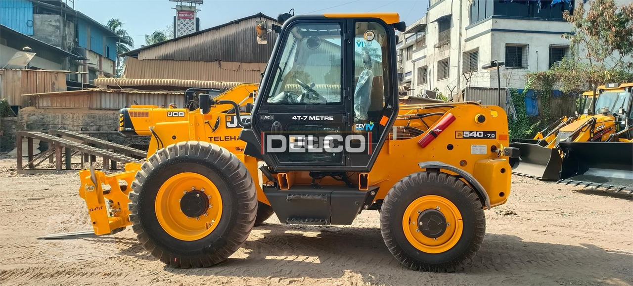 JCB 540-70 - Teleskopiskais iekrāvējs: foto 3 JCB 540-70 - Teleskopiskais iekrāvējs: foto 3