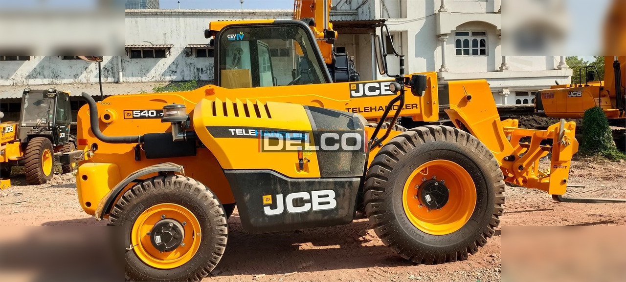 JCB 540-70 - Teleskopiskais iekrāvējs: foto 1 JCB 540-70 - Teleskopiskais iekrāvējs: foto 1