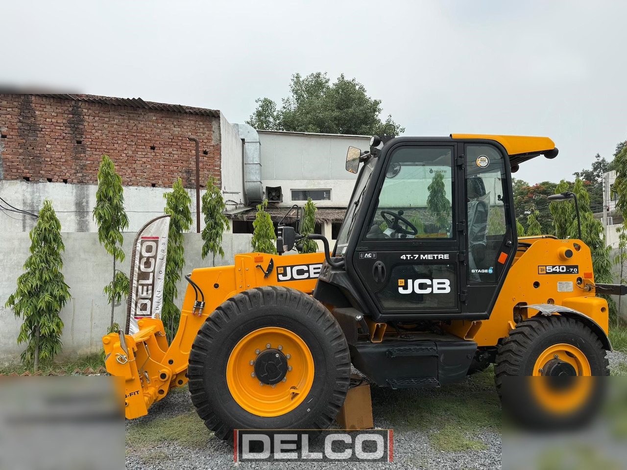 JCB 540-70 - Teleskopiskais iekrāvējs: foto 1 JCB 540-70 - Teleskopiskais iekrāvējs: foto 1