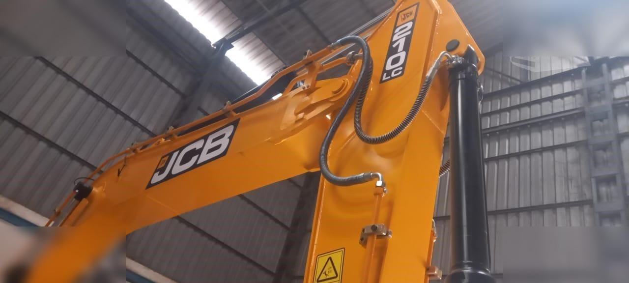 JCB JS210 LC - Kāpurķēžu ekskavators: foto 4 JCB JS210 LC - Kāpurķēžu ekskavators: foto 4