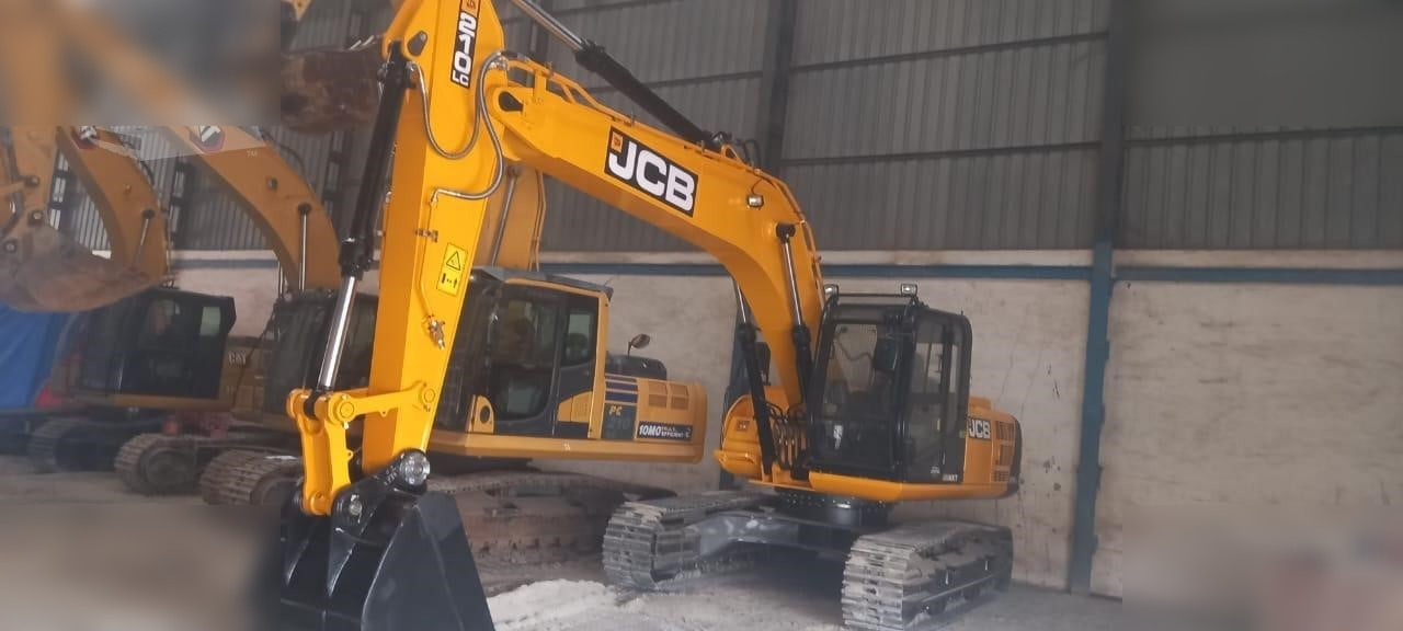 JCB JS210 LC - Kāpurķēžu ekskavators: foto 2 JCB JS210 LC - Kāpurķēžu ekskavators: foto 2