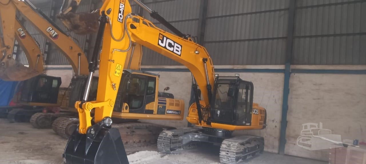 JCB JS210 LC - Kāpurķēžu ekskavators: foto 2 JCB JS210 LC - Kāpurķēžu ekskavators: foto 2